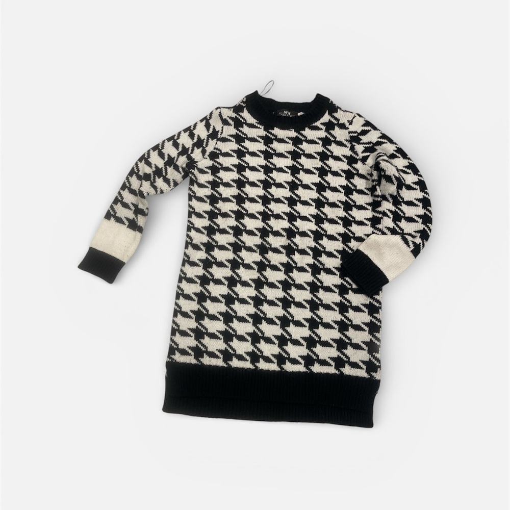 Stylish Black and White women sweater